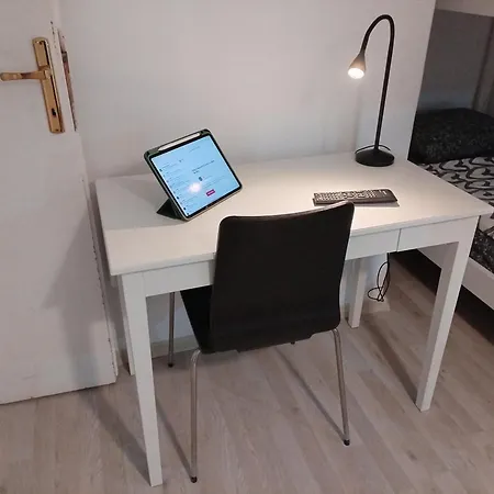 Center Apartment-sleeps5-balcony-live Neighborhood * سالونيك
