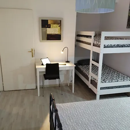 公寓 Center Apartment-sleeps5-balcony-live Neighborhood *