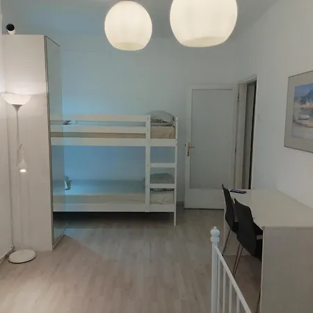 Center Apartment-sleeps5-balcony-live Neighborhood * سالونيك